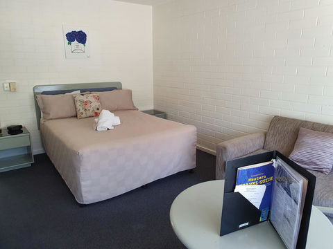 Dalby Manor Motor Inn - Renee 7