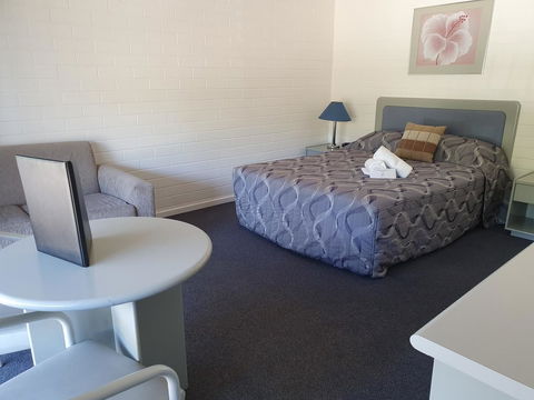 Dalby Manor Motor Inn - Renee 2