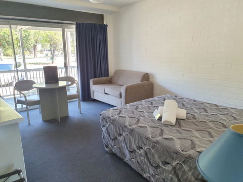 Dalby Manor Motor Inn - Renee 1