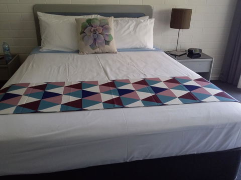 Dalby Manor Motor Inn - Renee 4