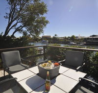 Bribie Island Canal Holiday Destination - Internet Find
