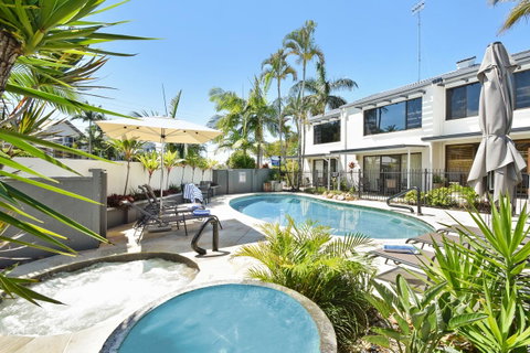 Noosa Place Resort - Internet Find 14