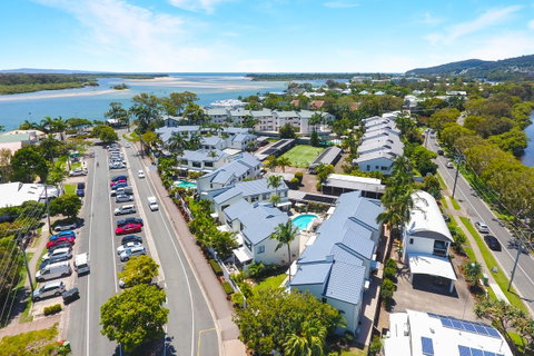 Noosa Place Resort - Internet Find 0