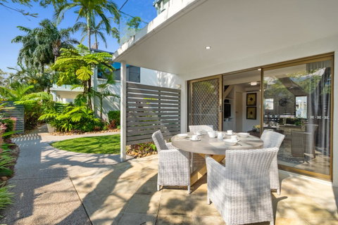 Noosa Place Resort - Internet Find 8