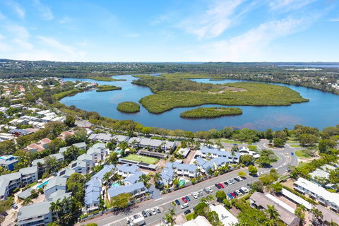 Noosa Place Resort - Internet Find 27