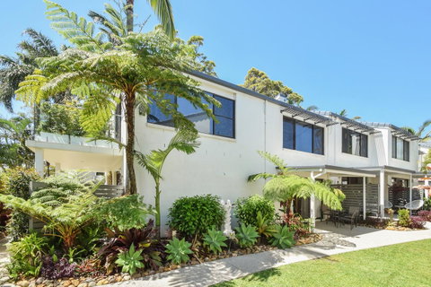 Noosa Place Resort - Internet Find 33