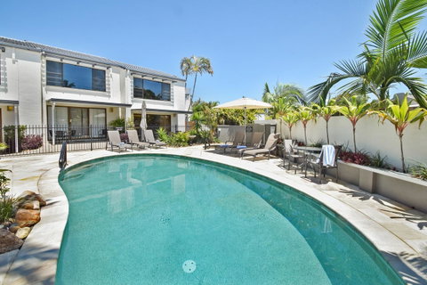 Noosa Place Resort - Internet Find 13