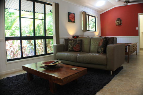 Boutique Bungalows - Internet Find 34