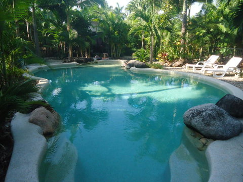 Boutique Bungalows - Internet Find 19