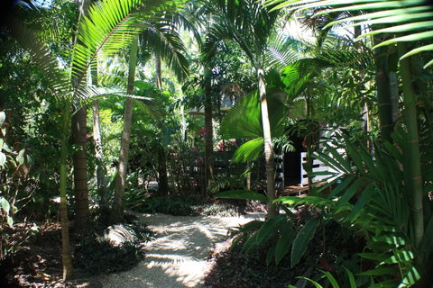 Boutique Bungalows - Internet Find 30