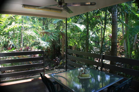 Boutique Bungalows - Internet Find 26