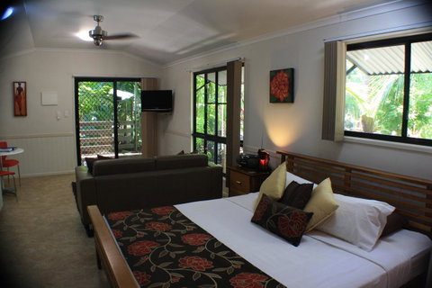 Boutique Bungalows - Internet Find 29