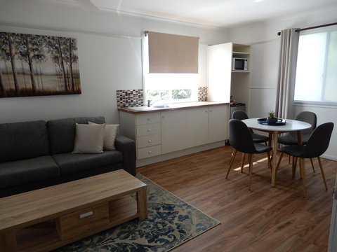 Malanda Manor Guesthouse - Renee 18