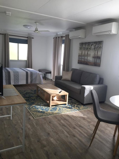 Malanda Manor Guesthouse - Renee 22