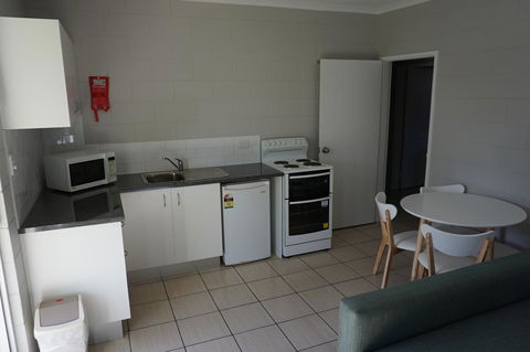 YAL Cairns - A Motel That Makes A Difference - Petrol Stations 26