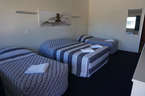 YAL Cairns - A Motel That Makes A Difference - Petrol Stations 17