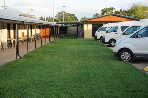 YAL Cairns - A Motel That Makes A Difference - Petrol Stations 33