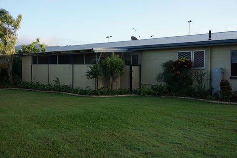 YAL Cairns - A Motel That Makes A Difference - Petrol Stations 44