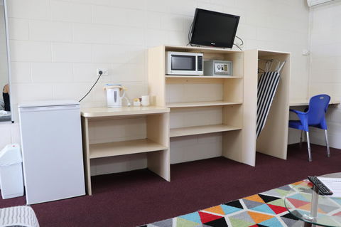 YAL Cairns - A Motel That Makes A Difference - Petrol Stations 19