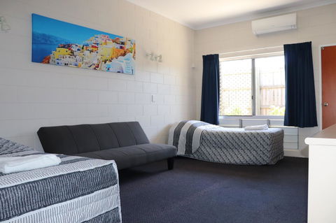 YAL Cairns - A Motel That Makes A Difference - Petrol Stations 13