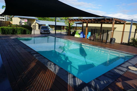 YAL Cairns - A Motel That Makes A Difference - Petrol Stations 31