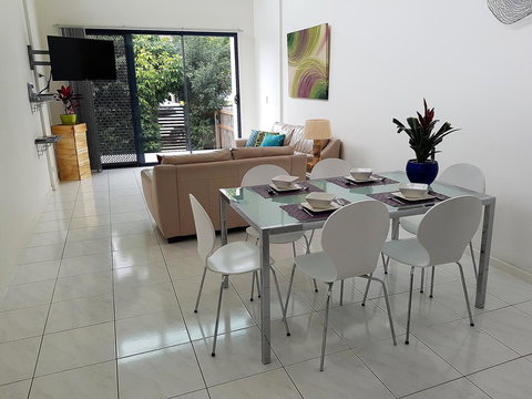 Sutton's Beach Unit - Qld Realsetate 3