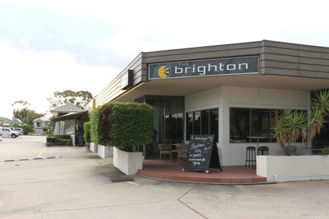 Brighton Hotel - Petrol Stations 0
