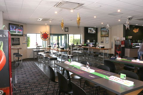Brighton Hotel - Petrol Stations 15