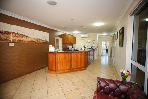 Roma Explorers Inn - Renee 5