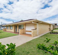 Lowset Sweetie Central to Everything - Partridge St Bongaree - Internet Find