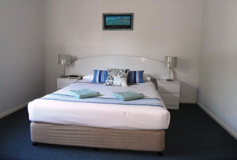 Sylvan Beach Resort - Internet Find 29