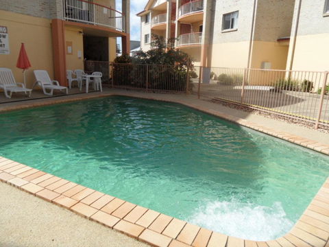 Sylvan Beach Resort - Internet Find 3
