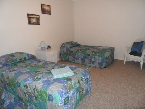 Sylvan Beach Resort - Internet Find 32