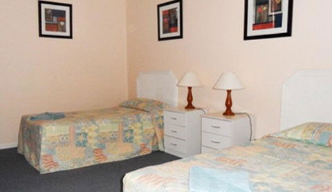 Sylvan Beach Resort - Internet Find 17