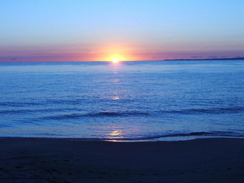 Lowset, Pet Friendly Cottage - Sunset Ave, Bongaree - Internet Find 6