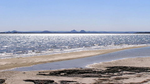 Lowset, Pet Friendly Cottage - Sunset Ave, Bongaree - Internet Find 12
