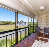 Spacious Unit overlooking Moreton Bay - Boyd St Woorim - Internet Find