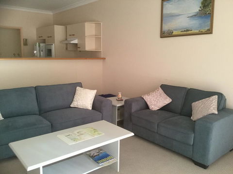 Private Canal Duplex With Pontoon - Oleander Drive, Bongaree - Internet Find 15