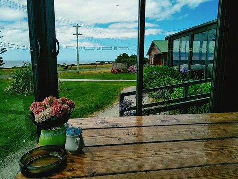 Baudins Accommodation And Restaurant - Qld Realsetate 25