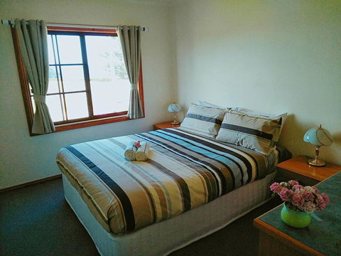 Baudins Accommodation And Restaurant - Qld Realsetate 1