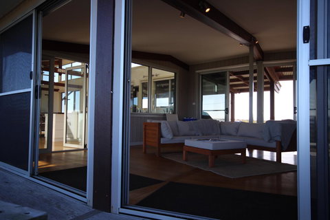 Turnstone Beach House - Swimm 11