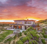 Porky Beach Retreat - King Island Escapes - Renee