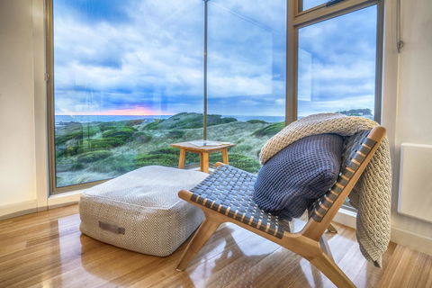 Porky Beach Retreat - King Island Escapes - Internet Find 4