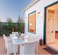 1880s Kananook Boutique Historic Luxury Apartment FSC Private Villa Bairnsdale - Swimm