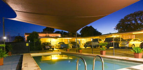 A & A Motel - Internet Find 0