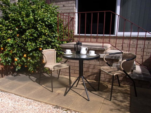 A Furnished Townhouse In Goulburn - Swimm 3