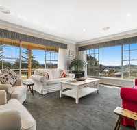 A House With A View Molong. NSW - Qld Realsetate