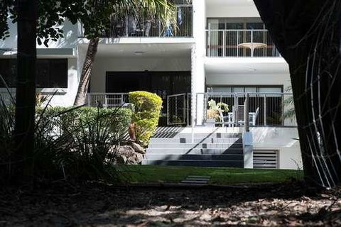 Absolute Beachfront - Mooloolaba - Internet Find 0