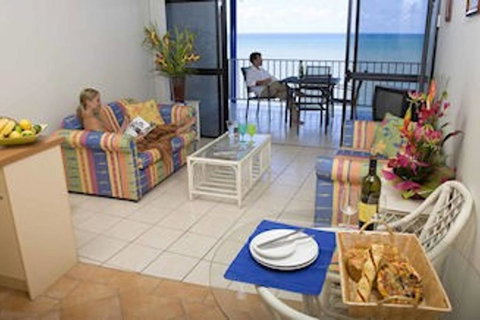 Absolute Beachfront With Million Dollar Views - Renee 2