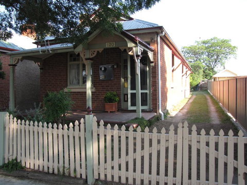 Acacia Cottage On Peel, Bathurst - Swimm 2